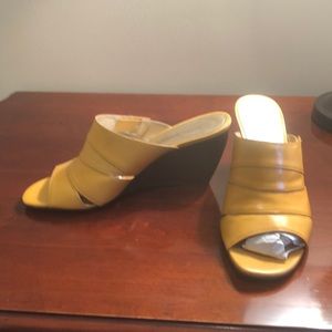 Joan & David Leather Sandals